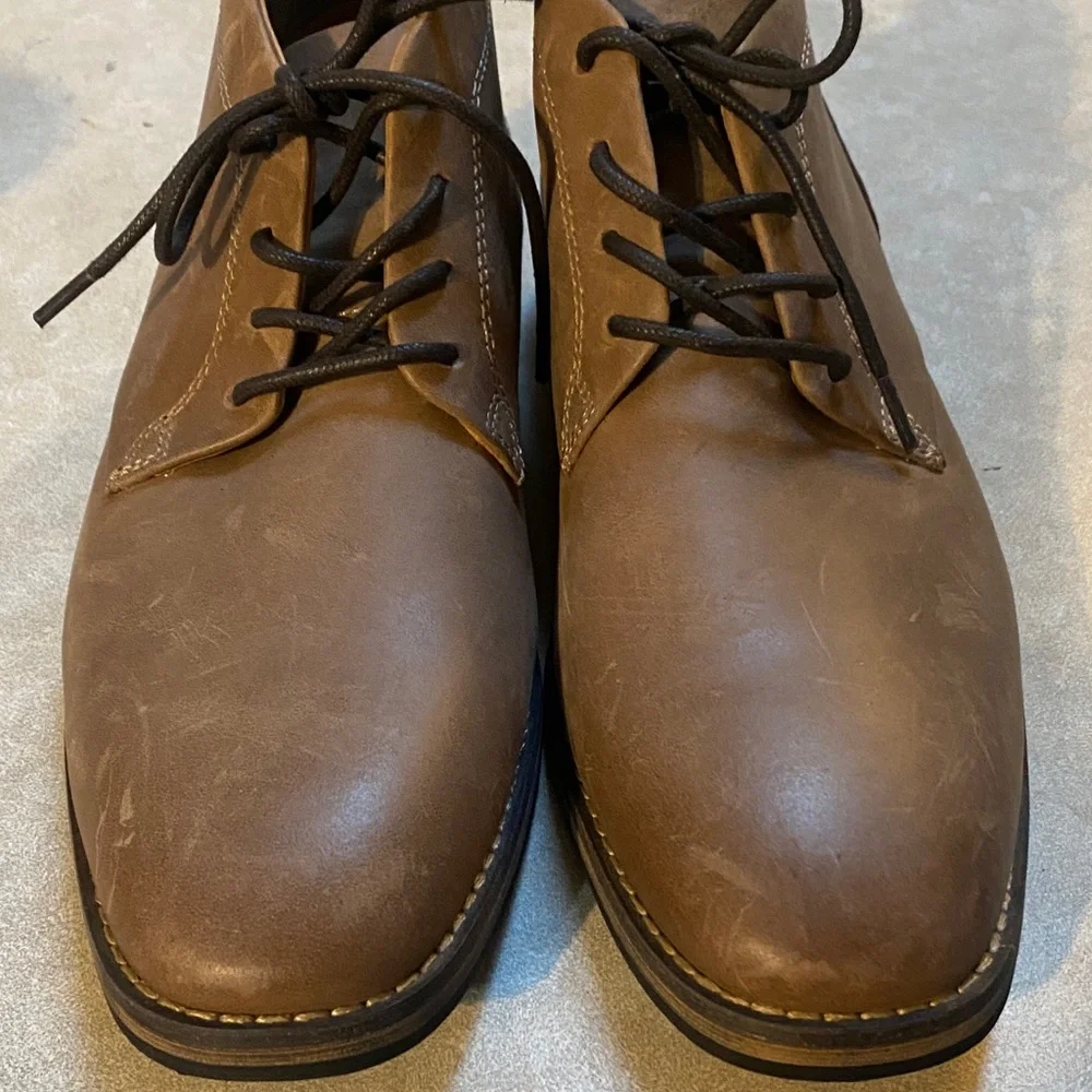 Classic Brown Leather Size 7M Chukka Boots for Men NWT Timeless Classic